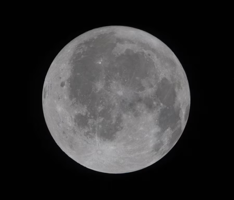 05 First Artemis II Moon photo_Mare Orientale at 9-O'Clock